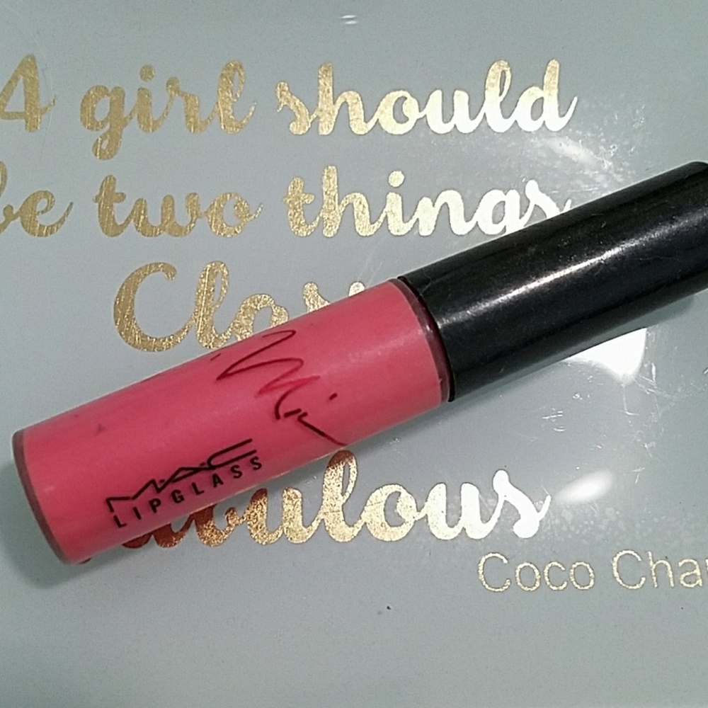 Viva glam Nikki